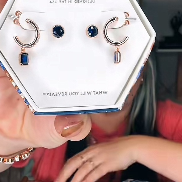 September 2024 Bomb party hoop and stud earrings set - Picture 3 of 3